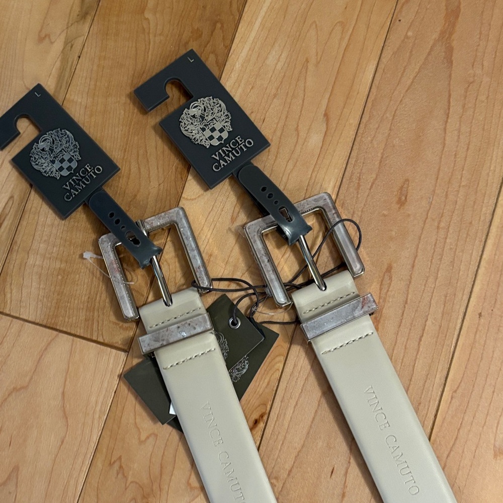 Vince Camuto Cream and mother of pearl buckle Belt